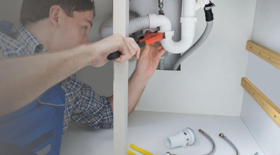 Expert burst pipe repair services in Bridgeport, TX